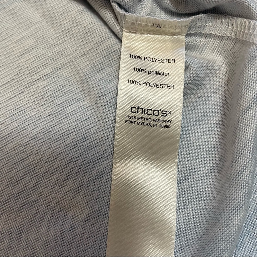 Chico's Weekends Frozen Winter Soft V-Neck Top Size 2 US L - Picture 9 of 9